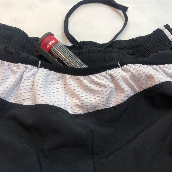 Asics Black White Running Shorts - Picture 14 of 16